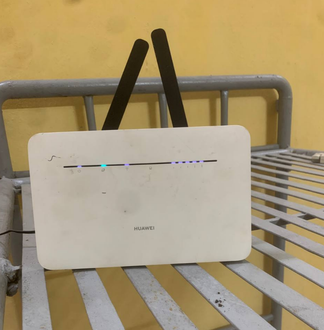 Bộ phát wifi từ sim 4G thiết bị Huawei B535